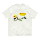 KIEMONの貝に籠って黒い靴下を編む少女 Organic Cotton T-Shirt