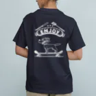 nidan-illustrationのhappy dog -ENJOY- (wite ink) オーガニックコットンTシャツ