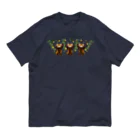 ハナドリカ SUZURI店のキラキラレッサーパンダ Organic Cotton T-Shirt