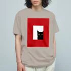 WAMI ARTの赤い窓と黒猫 オーガニックコットンTシャツ