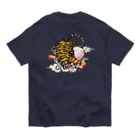 PetWORKs SUZURI Shopの虎と桃バックプリント オーガニックコットンTシャツ