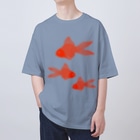 Alba spinaの金魚３匹 Oversized T-Shirt