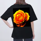 Anna’s galleryのYellow Rose オーバーサイズTシャツ