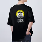 カワウソとフルーツの【背面柄】USO（白文字） オーバーサイズTシャツ