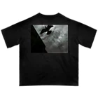 photographer_khjのBlack Bird Oversized T-Shirt