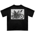 Skull sectionのバイクとドクロ（黒メイン） オーバーサイズTシャツ