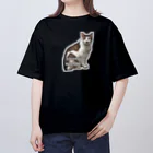 nekousagi*∩..∩のトラミ兄ちゃん自画像？ピンク【nekousagi*∩..∩ロゴ入り】 Oversized T-Shirt