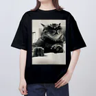 深夜の猫屋さんのしんやねこ Oversized T-Shirt