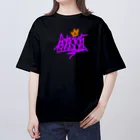 FS108(ファンタジスタ入れ歯)イラスト　絵描きの和彫りちゃん Oversized T-Shirt