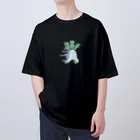 おばけ植物園のにげる大根 Oversized T-Shirt