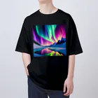 のんびりアート工房の北極のオーロラ Oversized T-Shirt