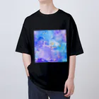 Mafuyuの手描きアートのルミナス手描き水彩画アート オーバーサイズTシャツ