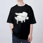 あらゐけいいちの手の上に猫が乗っている Oversized T-Shirt