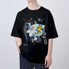 loveclonesのWEARHOUSE 家を着る少女とウサギ人形のマッドポップ Oversized T-Shirt