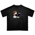 たかととんび印刷雑貨企画のかごんTシャツを着てくつろぐかごん オーバーサイズTシャツ