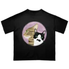 ひげ猫マリオのくいちゃん&ハイク君 Oversized T-Shirt
