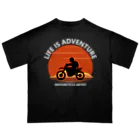 アージーのLife is Adventure Oversized T-Shirt
