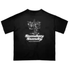 SUNDAYS GRAPHICSのSUNDAY SUNDY No.2 (白ロゴ) オーバーサイズTシャツ