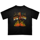 nidan-illustrationの"BAD CALL" オーバーサイズTシャツ