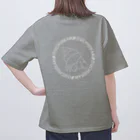 atelier PinoMiのヤドカリ白 Oversized T-Shirt