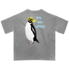 LalaHangeulのRockhopper penguin　(イワトビペンギン)　バックプリント オーバーサイズTシャツ