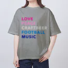 KAWAGOE GRAPHICSの愛と平和とビールとサッカーと音楽 オーバーサイズTシャツ