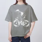 山形屋米店のピストバイクでポタリング オーバーサイズTシャツ