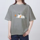 kiki25のアウトドアライフを満喫する白くま(冬) オーバーサイズTシャツ