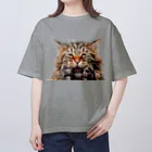 日向ぼっこのずぶ濡れ猫 Oversized T-Shirt