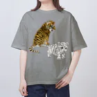 LalaHangeulの虎の仔たちは仲良しです オーバーサイズTシャツ