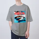 危険生物始めました。の危険生物（great-white-shark） Oversized T-Shirt