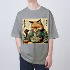 いきもの戯画のきつね饂飩 Oversized T-Shirt