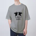 MrKShirtsのUshi (牛) 黒デザイン Oversized T-Shirt