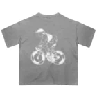 山形屋米店のピストバイクでポタリング オーバーサイズTシャツ