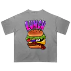 あやしいおばさん くろまめさんのランチ（ポテトのセット） Oversized T-Shirt