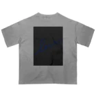 rilybiiのBlue LogoArt × Charcoal オーバーサイズTシャツ