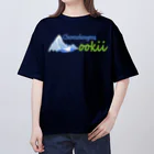 狂ったミカンの方程式のCO(チョモランマ、おおきい) Oversized T-Shirt