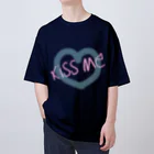 【ホラー専門店】ジルショップのKiss Me  キスミー Oversized T-Shirt