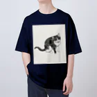 ネコノートショップ（neco-note shop）のバズ（保護猫シェルターQUEUE） オーバーサイズTシャツ