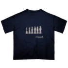 鬼鞍 ONIKURAのRabbit Chess line drawing　ホワイト Oversized T-Shirt