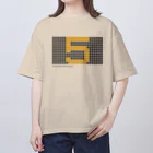 KAWAGOE GRAPHICSの５馬身の圧勝 オーバーサイズTシャツ