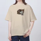 nekousagi*∩..∩のこころちゃんの自画像？【nekousagi*∩..∩ロゴ入り】 オーバーサイズTシャツ