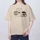 DECORの心くばりペンギン　ウェイトレスさんver. オーバーサイズTシャツ