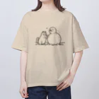 ねこ鉄道の雪だるまを作る猫 Oversized T-Shirt