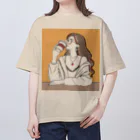 ブルーアイズのやけ酒したいけど我慢してコーヒー飲んでる人 Oversized T-Shirt