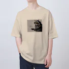 カレー屋　月夜のライオンの鉄猫A オーバーサイズTシャツ