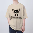 furebuhi　clubの白黒美犬、おすわりチワワ オーバーサイズTシャツ