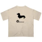 bow and arrow のダックスフント Oversized T-Shirt