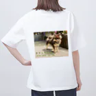 由美子画伯動物園のお誕生日おめでとう可愛いかりんちゃん Oversized T-Shirt