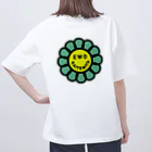 EWOKAITEMITAのお店のSmiling Flower オーバーサイズTシャツ